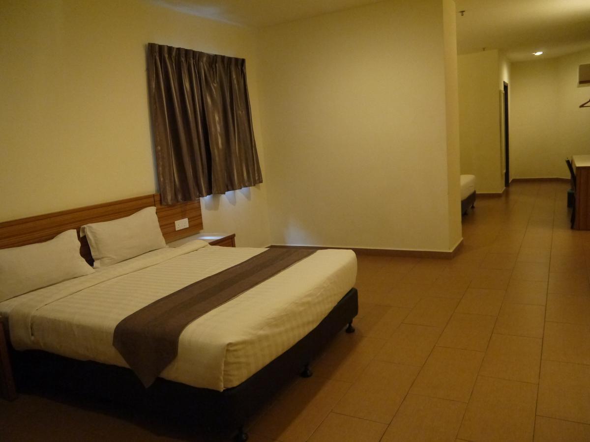 Grand Court Hotel Teluk Intan Exterior foto