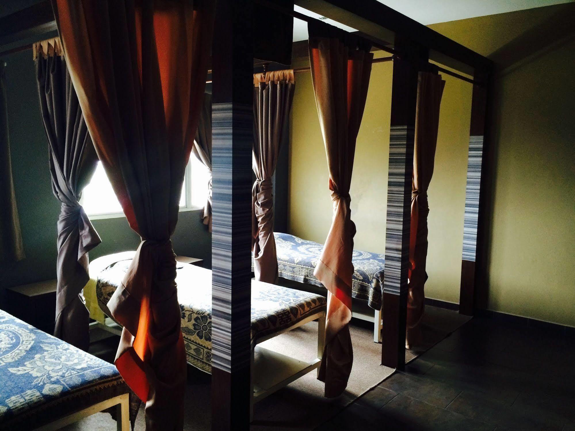 Grand Court Hotel Teluk Intan Exterior foto