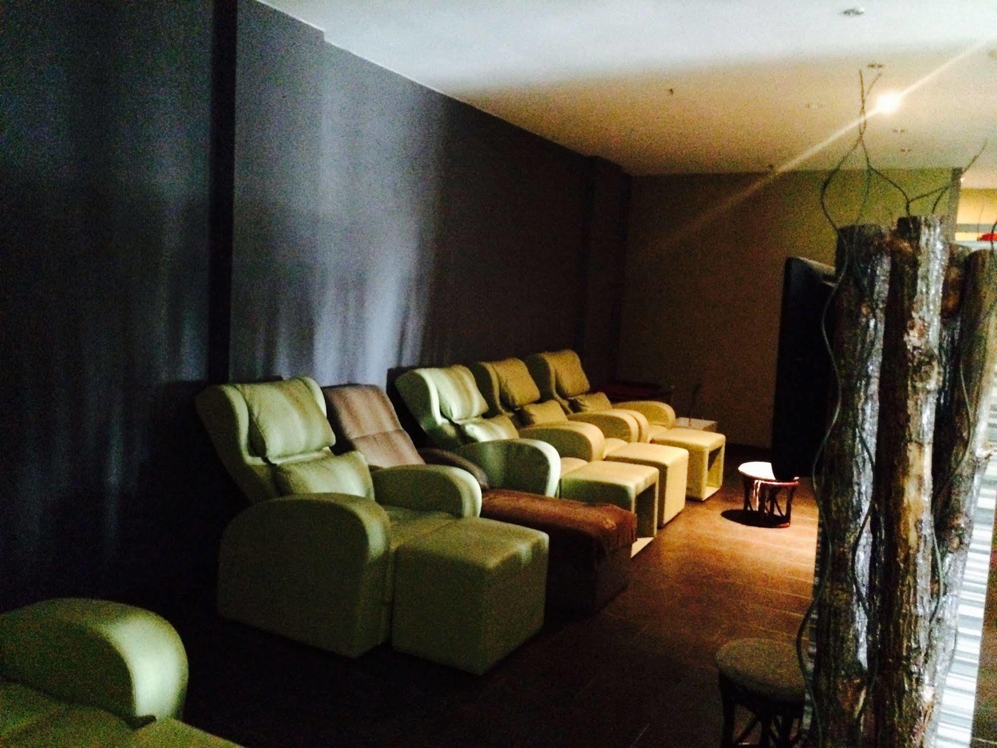 Grand Court Hotel Teluk Intan Exterior foto