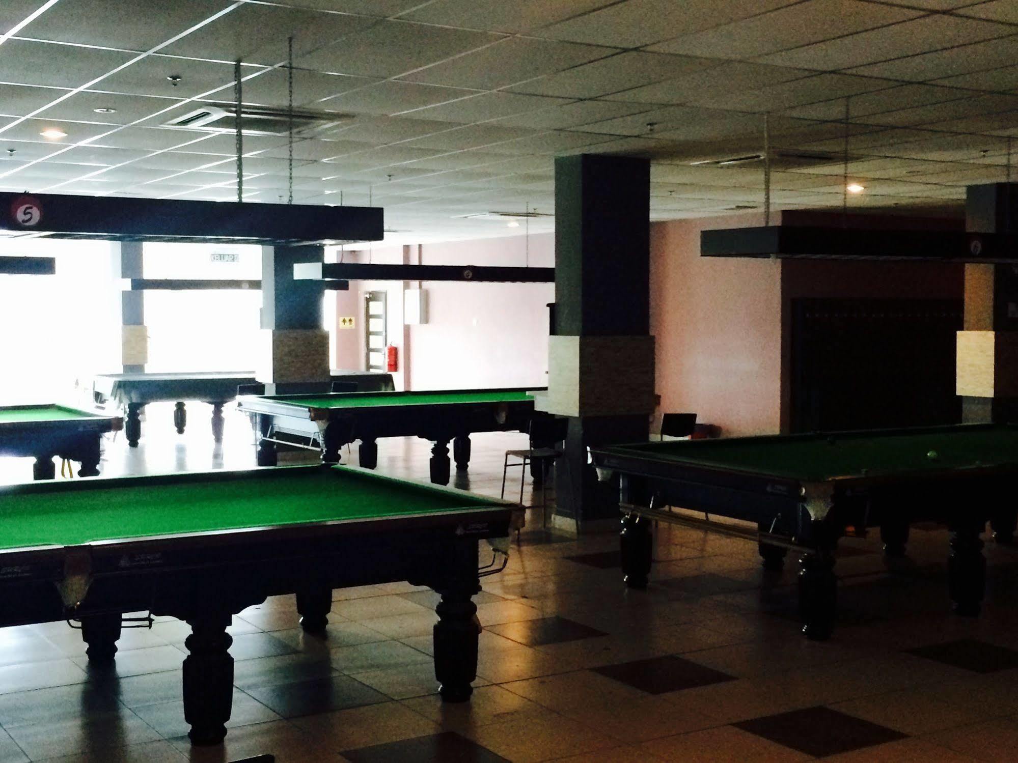 Grand Court Hotel Teluk Intan Exterior foto
